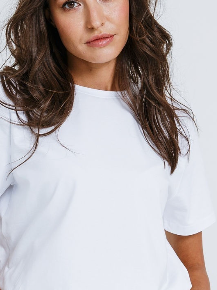 Артикул - 12104185. Кстати, ненавязчивые подкаты на рукавах не возбраняются.