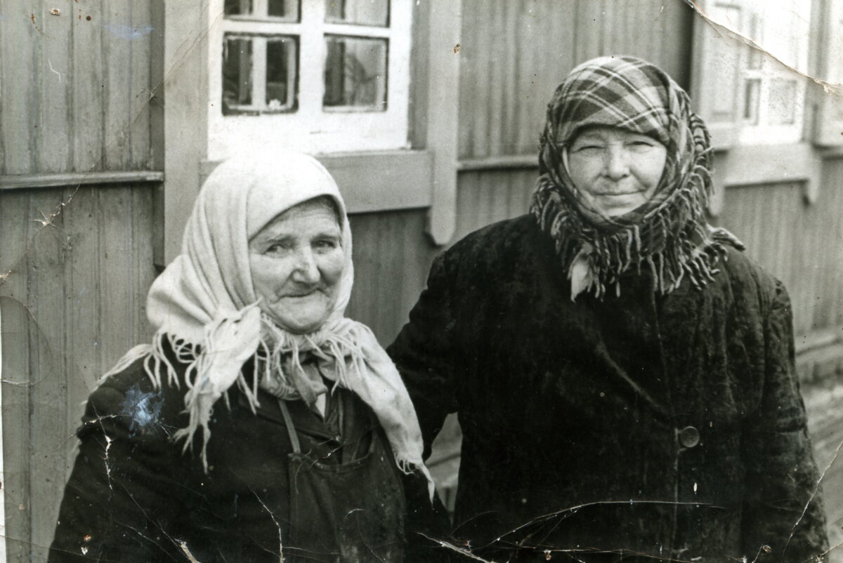 1989 год, Кивунова (Пугачёва) Варвара Мироновна и Медведева (Евсеенко) Арина Захаровна