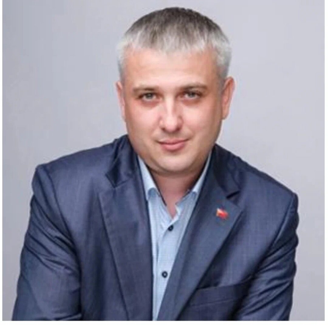 ТЕПЕРЬ УЖЕ БЫВШИЙ ГЛАВА СОВЕТА ДЕПУТАТОВ СОКОЛ СТЕПАНОВ Н.В. ПОСКОЛЬКУ ДОРАБАТЫВАЕТ СВОЙ СРОК.