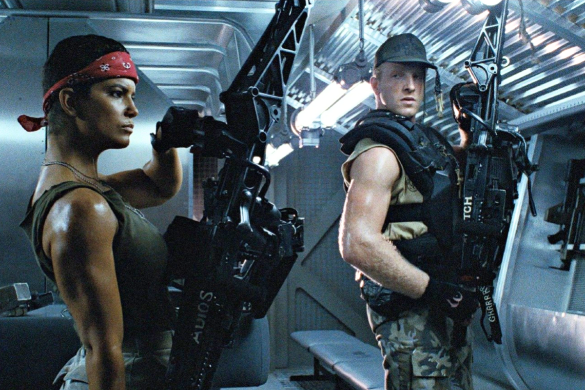     Женщины в армии: могут ли их призвать, как попасть самим, чем женские нормативы отличаются от мужских?