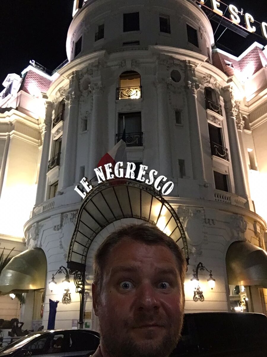 Уникальный отель легенда "Негреско" (Hotel Negresco)