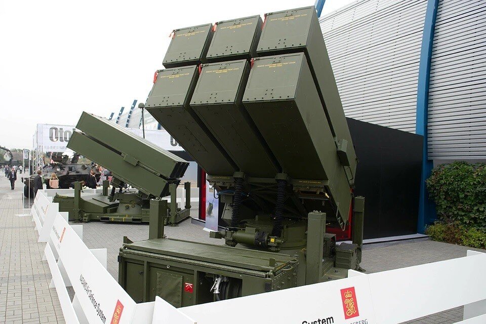     Вместо новейших систем ПВО США планируют поставить Киеву разработки 60-х годов, которые не успели утилизировать  EAST NEWS