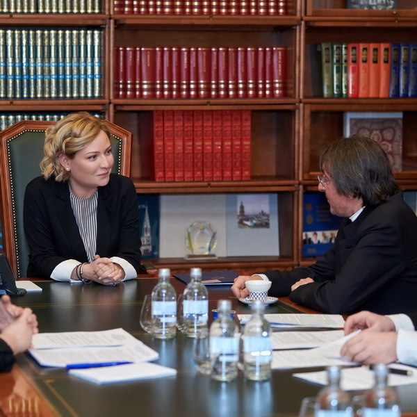     Юрий Башмет рассказал Ольге Любимовой о проектах будущего года