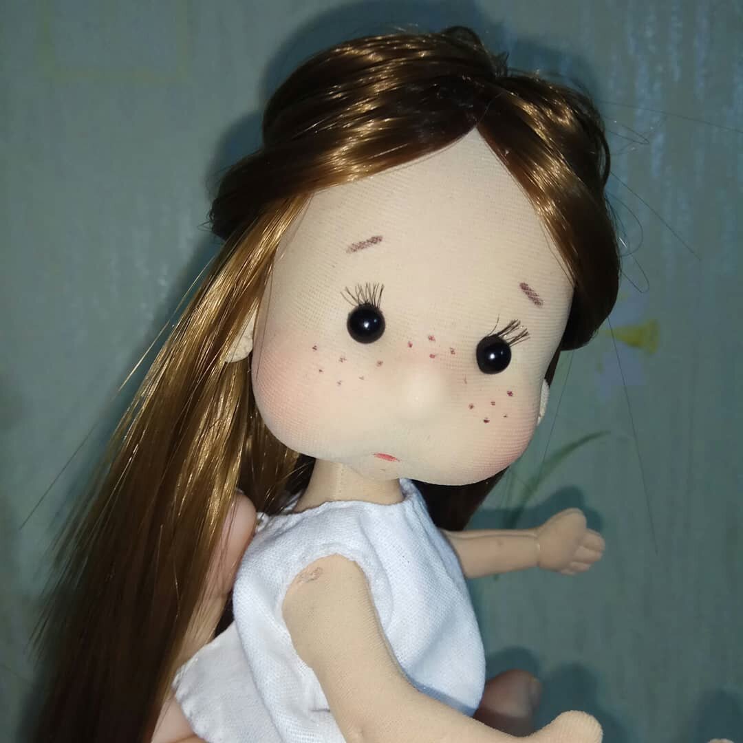 Как сделать текстильной кукле рельефное лицо: видео