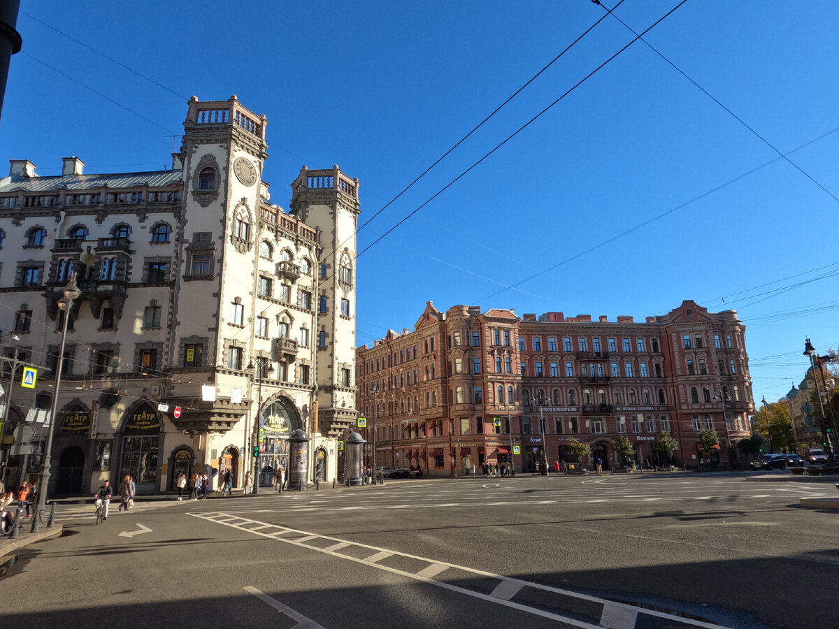 Сходила на экскурсию в Питере по парадным. От былой роскоши остались только  печи и плитка | Крымская путешественница | Дзен