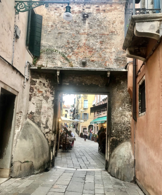 Гениальное изобретение итальянцев | Гид по Риму Светлана Синица | Дзен