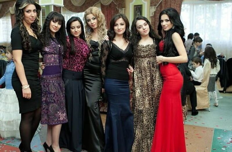 Как одеваются женщины в Дагестане – LifeStyle-сайт Лавинии Лонд