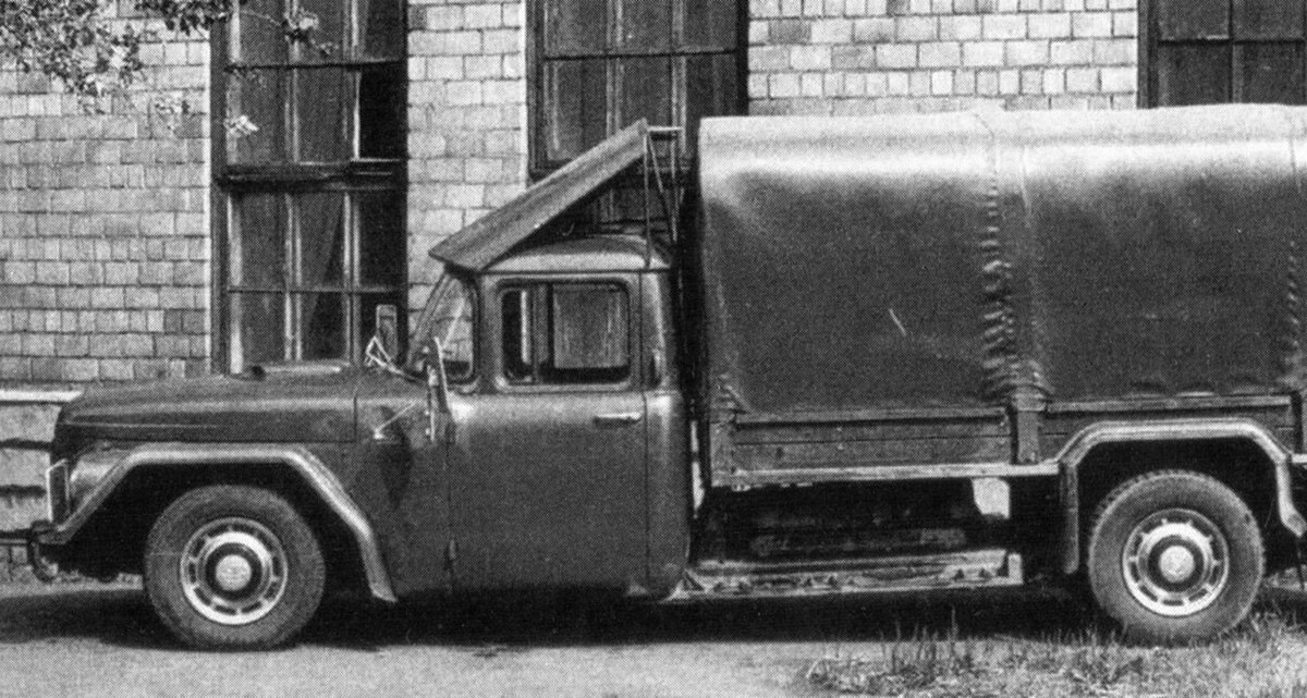     300-сильные масл-траки из ЗИЛов: безумный тюнинг эпохи СССР