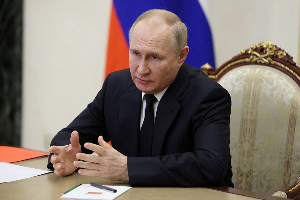     Владимир Путин утвердил несколько поручений правительству.  REUTERS