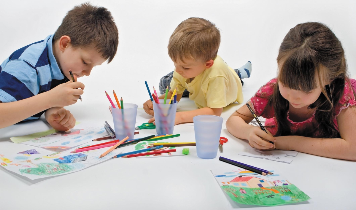 Чем полезны занятия рисованием для детей?