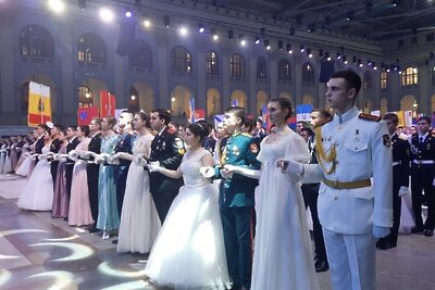    Международный благотворительный кадетский бал ©Анастасия Камышникова РИАМО