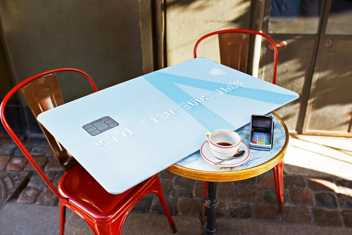     Как защитить банковскую карту от мошенников: простые правила, которые спасут ваши сбережения