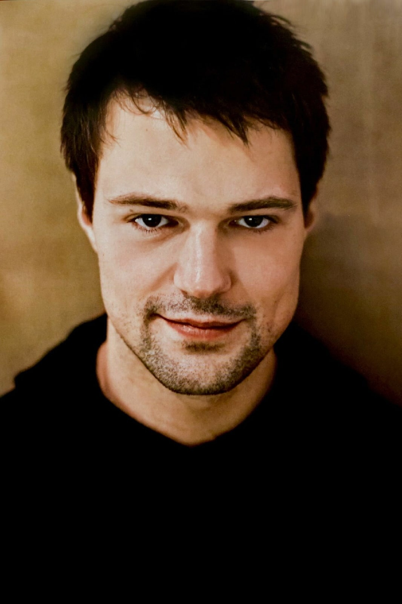 актер данила козловский. даниил козловский актер. данила козловский фотосессия. артист данила козловский. актер данила козловский фото.