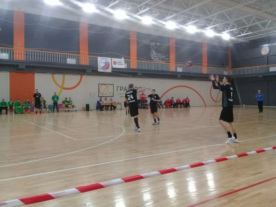     19 декабря «Воронеж» проведет повторный матч с «Каустиком». Начало игры в 12:30. Алексей СЕРГУНИН