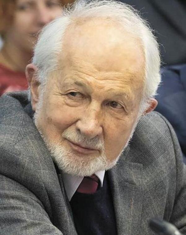    От молекул и клеток до биосферы – чем занимается биофизика