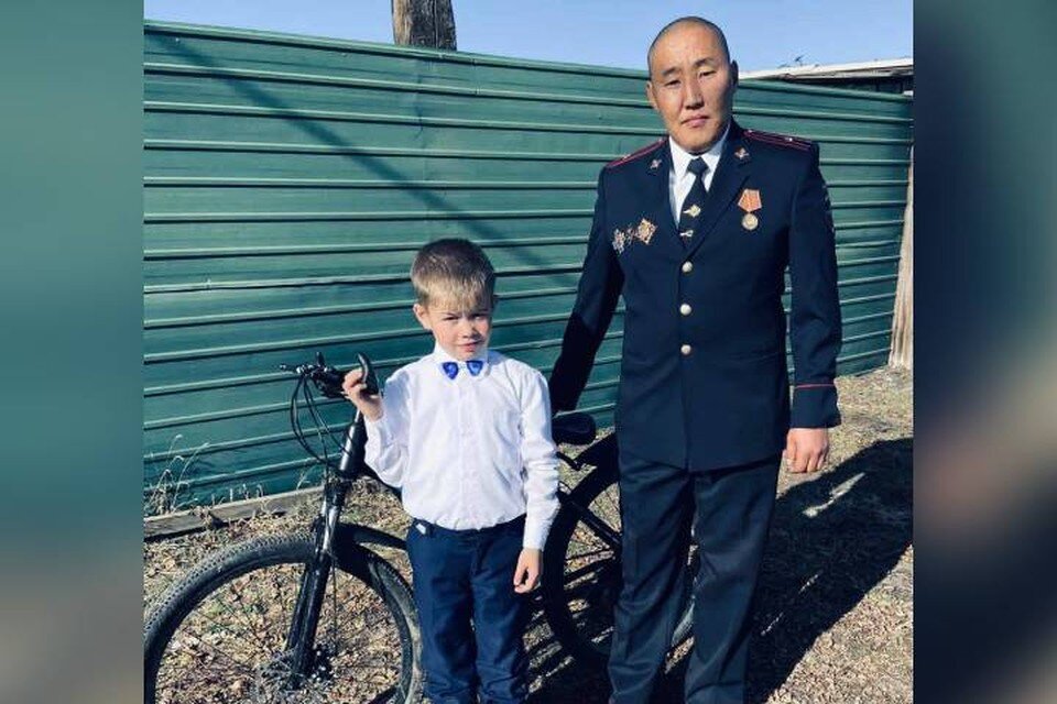     Матвей Беломестнов описал полиции приметы мужчины и показал, где он живет. Фото: ГУ МВД России по Забайкальскому краю