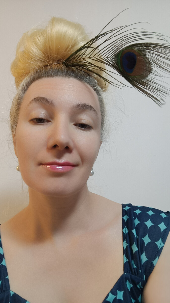 Лучше быть тем еще фруктом, чем овощем.🍍