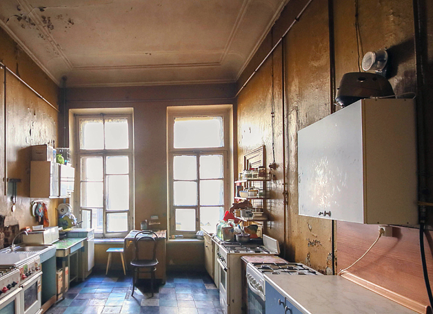 Кухня коммунальной квартиры