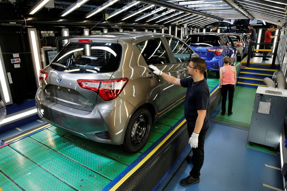     Потеряв сотни миллионов долларов в России, Toyota все равно ставит рекорды Фото reuters.com