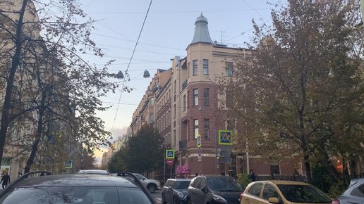 Санкт-Петербург. Прогулка по Гатчинской улице
