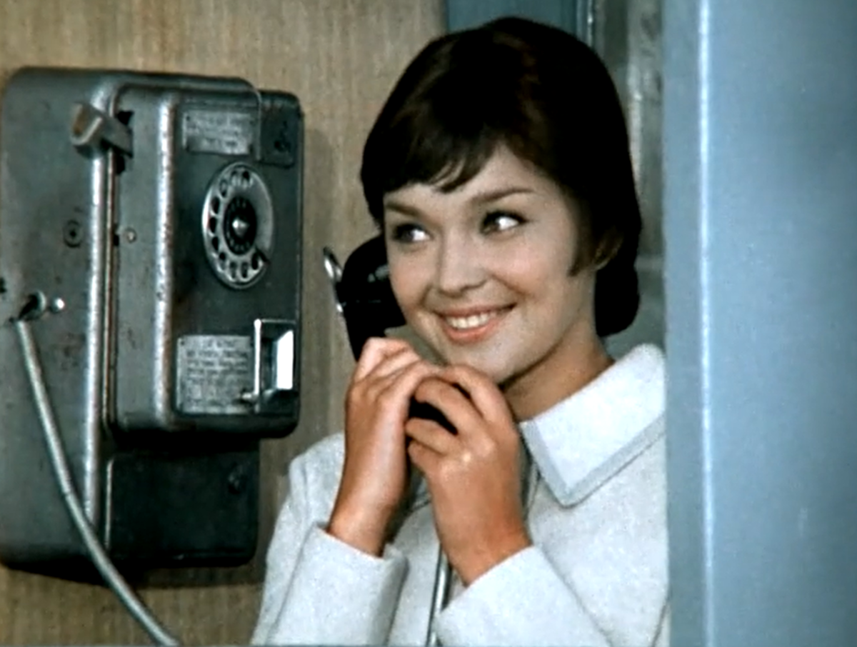 Кадр из кинофильма "Большая перемена", 1973 г., режиссер Алексей Коренев, сценаристы Алексей Коренев, Георгий Садовников, композитор Эдуард Колмановский (скриншот)