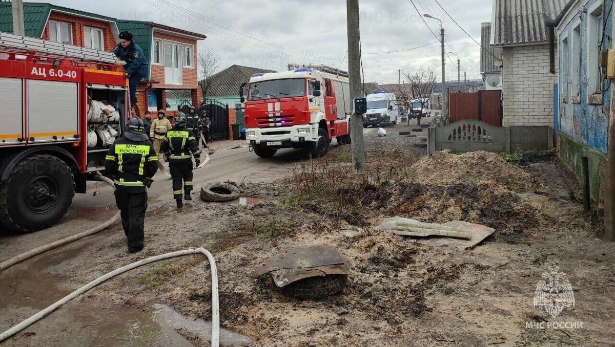     В Белгороде в последнее время сложилась довольно спокойная обстановка, но иногда слышны громкие звуки, рассказал RostovGazeta переехавший в город ростовчанин.