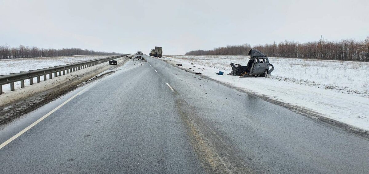  📷    УМВД по Оренбургской области сообщило подробности смертельного ДТП в Переволоцком районе Марина Шарт