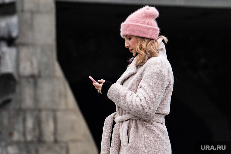    Запад может отключить не только iPhone, но смартфоны на Android