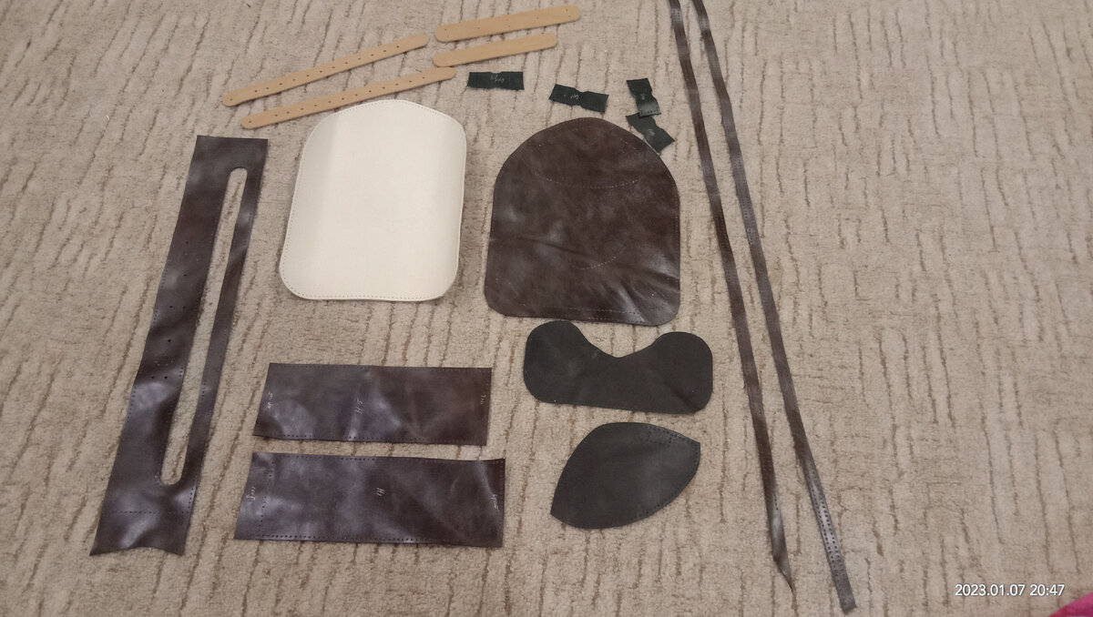 Пазл из кожи