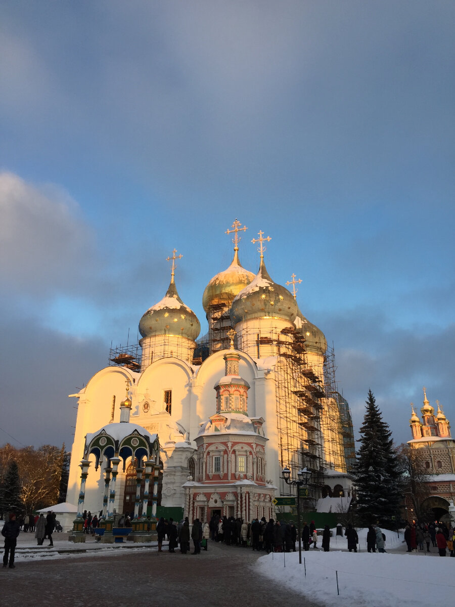 Маршрут выходного дня , Москва - Сергиев Посад - Москва. Часть вторая.  Соборная . Детальная . | Русская народная депрессия | Дзен