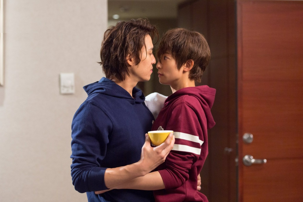 Девочка притворяется мальчиком как называется. Притворился девушкой. Аманда байнс она мужчина. Ты прекрасен дорама. Гийом кане влюбись в меня если осмелишься.