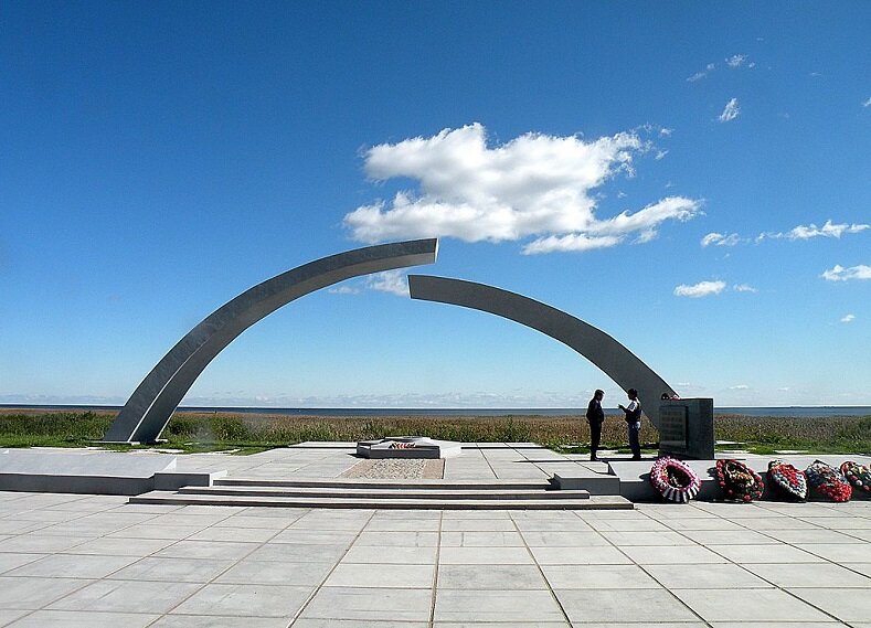 Мемориал. Разорванное кольцо на Дороге жизни в блокадный Ленинград