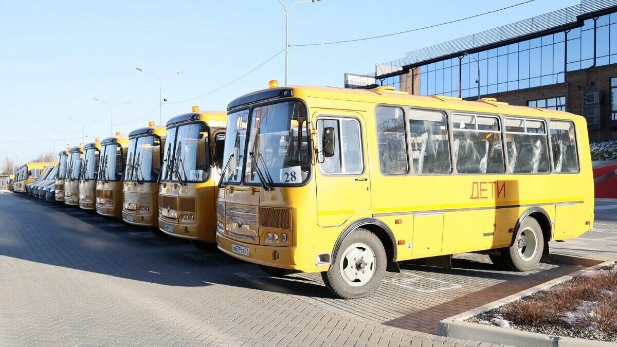 Школам Белгородской области передали 31 новый автобус | Бел.Ру | Дзен