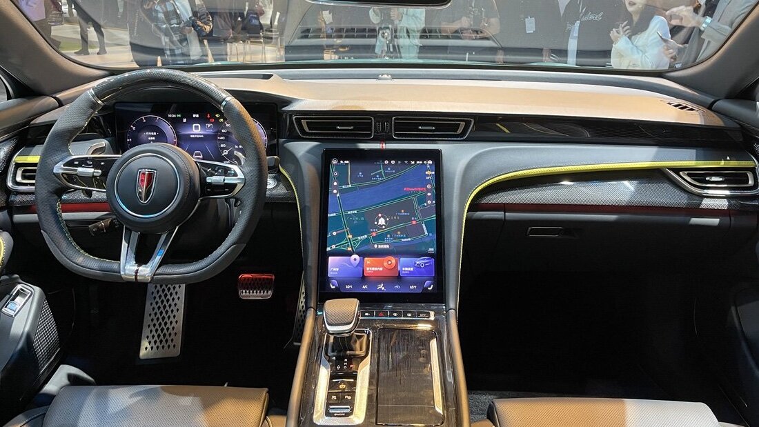 Салон Hongqi H6