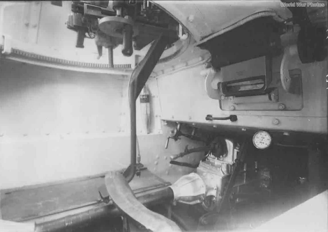 Интерьер танка Carro Armato L6/40