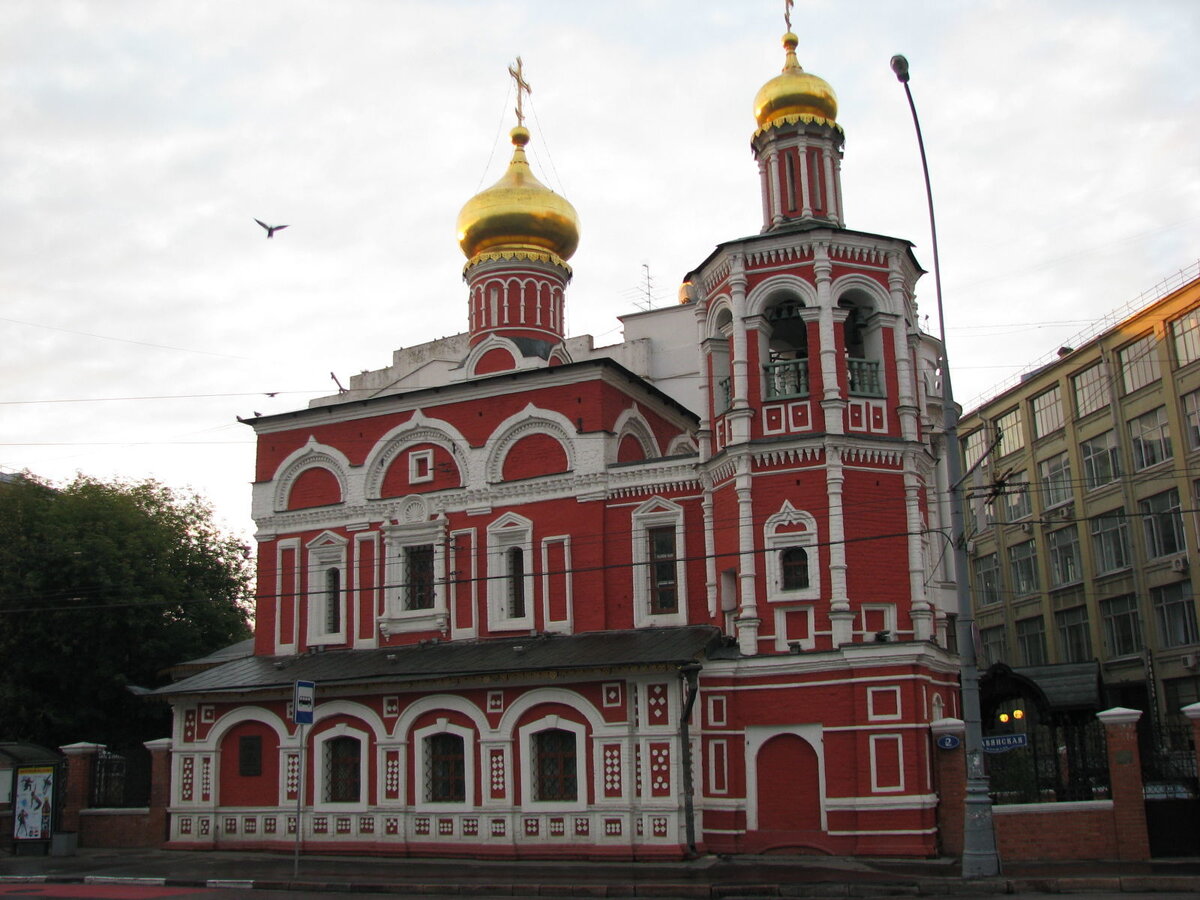 Храм Всех Святых на Кулишах