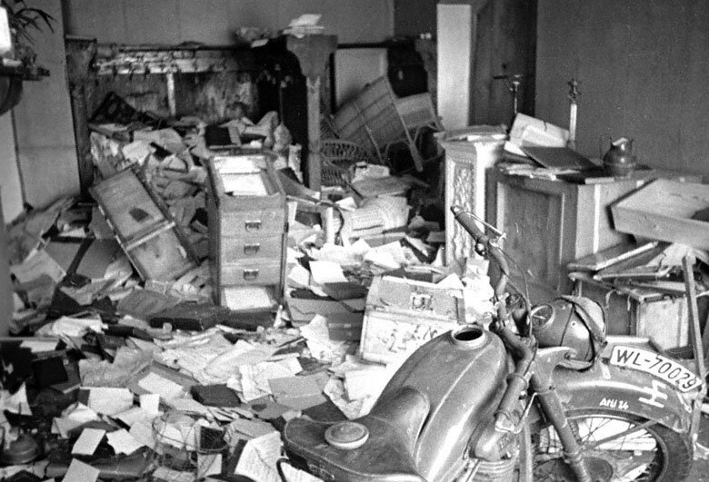 Разгром в доме Чайковского.