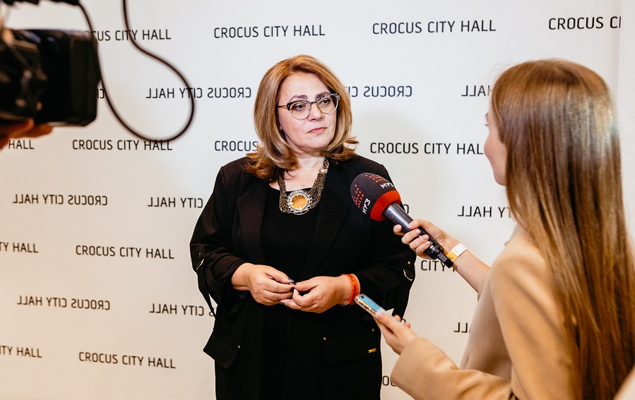 Елена Пинджоян, руководитель театра-студии «Непоседы»