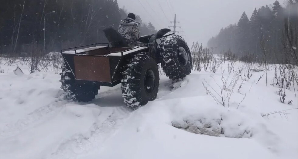 Вологодец хорош на любом покрытии круглый год. Источник фото - https://auto.ru/atv/used/sale/vologodec/vologodec/3706598-8ffe0d74/