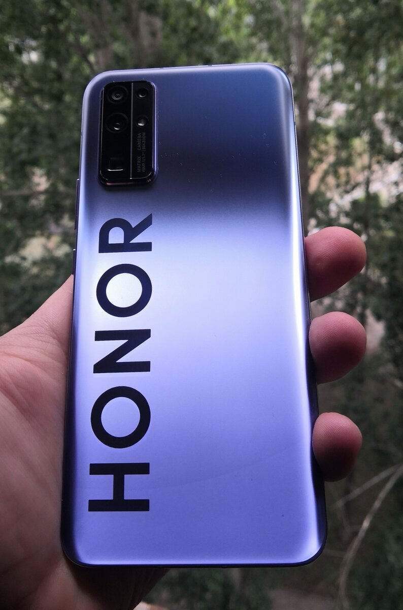 Фото автора. Для обложки. Дизайн задней крышки honor 30 premium определенно удачный