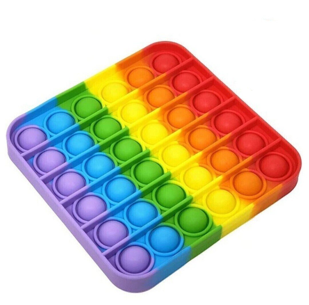 Продаются чуть ли не везде где можно)