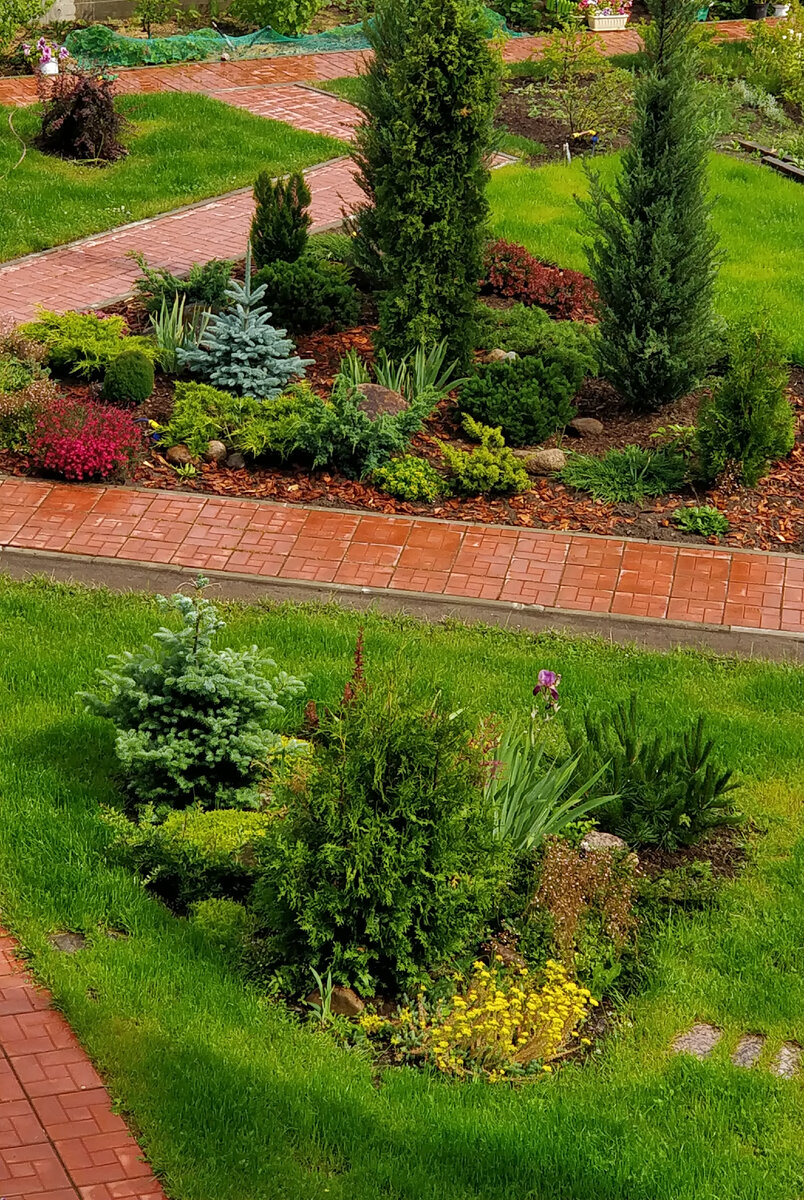 Такие рокарии создать не сложно. Смотрятся они в любую погоду и в любой сезон очень эффектно