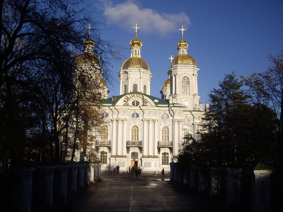 Авторские экскурсии с индивидуальным гидом в Санкт-Петербурге