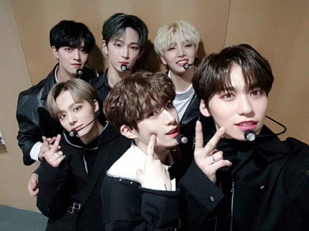 ONEUS. Фото взято из интернета.