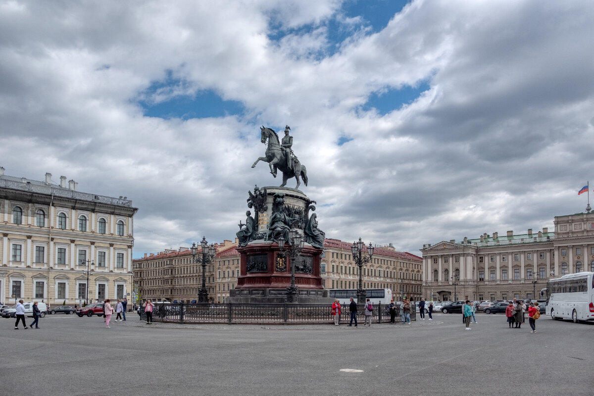 Исаакиевская площадь Санкт Петербург