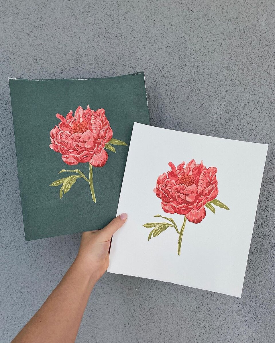 Готовые постеры с многослойными отпечатками