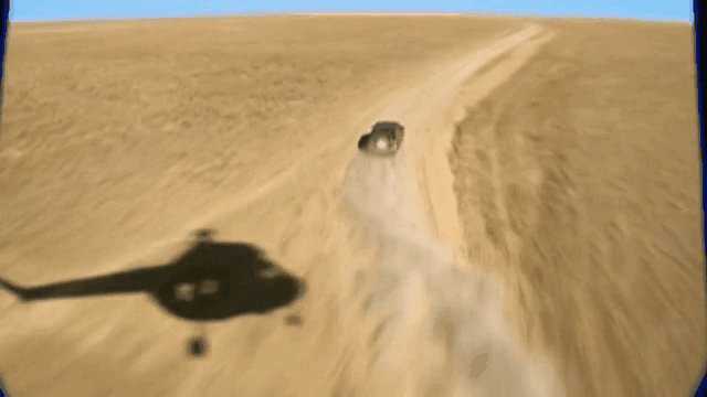 Фрагмент из фильма. Замедлено в 2 раза (файл gif).