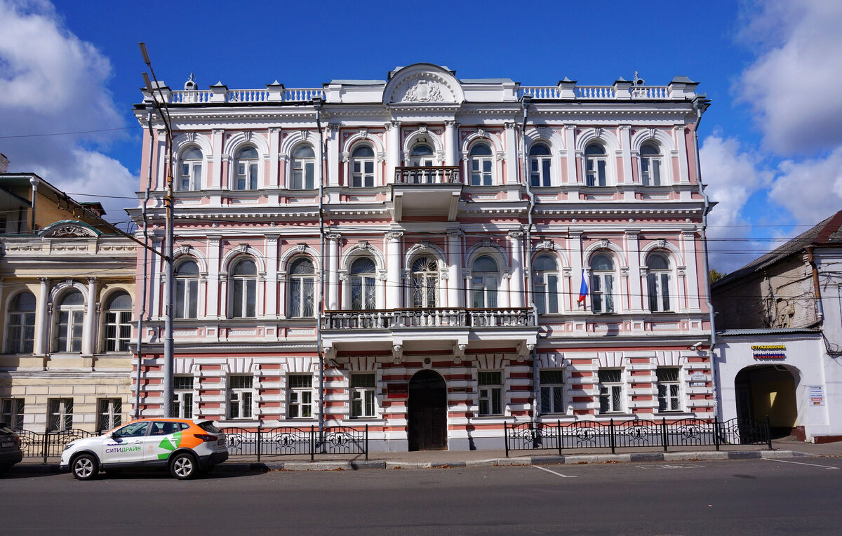 Дом Лопатиных в Ярославле, кон. 18 в., реконструкция 1870-х гг. 