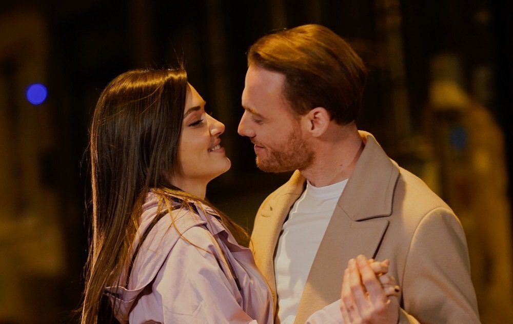 Заканчиваю смотреть  этот сериальчик. Кто смотрел? Как вам? Пишите в комментариях. Источник фото https://clck.ru/32Df2X