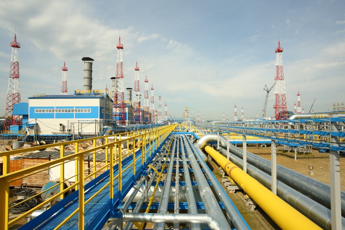 Трубы газовые большой длины.  фото: картинки  яндекса.